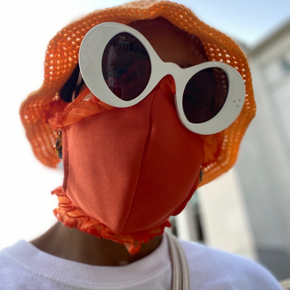 Meet your Posher, Avril